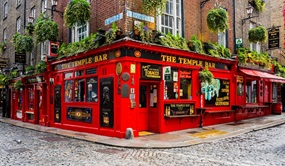 Temple Bar Dublin Image by Leonhard Niederwimmer from Pixabay